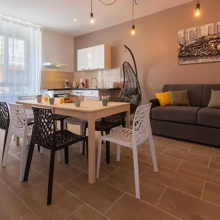Loc Trotteur Le Cacao - Balneo, Gare Apartment
